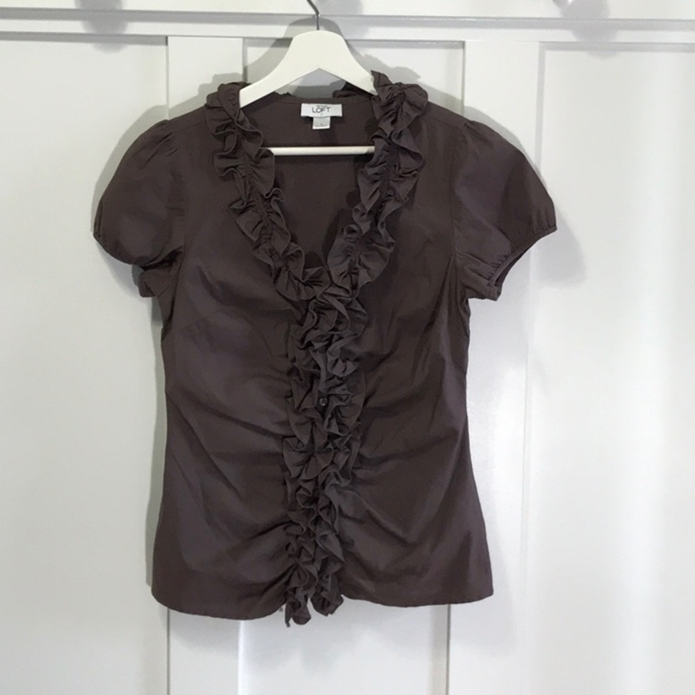 Loft short sleeved ruffled top plum
